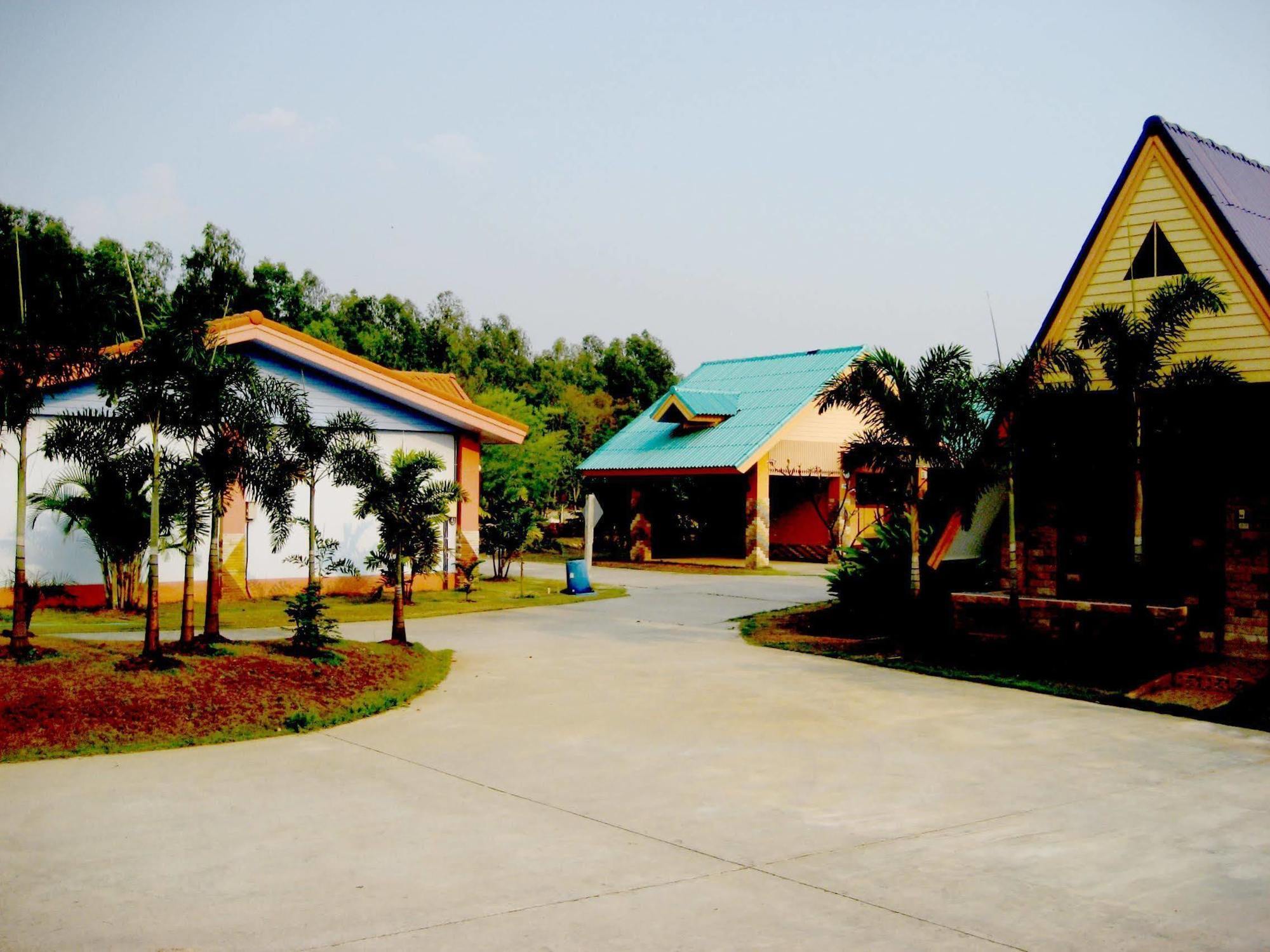 Hiso Resort Udonthani Kültér fotó
